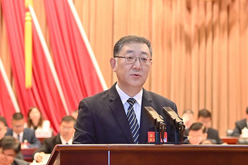 9月1日,张壮同志代表中国共产党柳州市第十三届委员会向大会作报告。